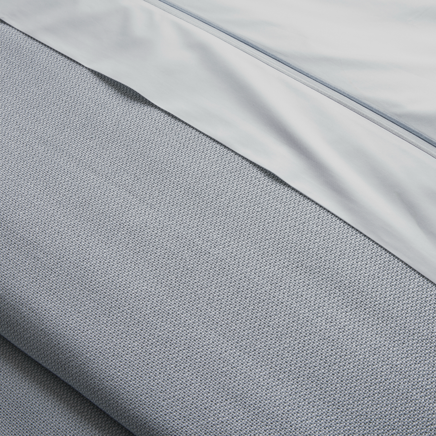 Matouk Costa Mesa Blanket - Charcoal