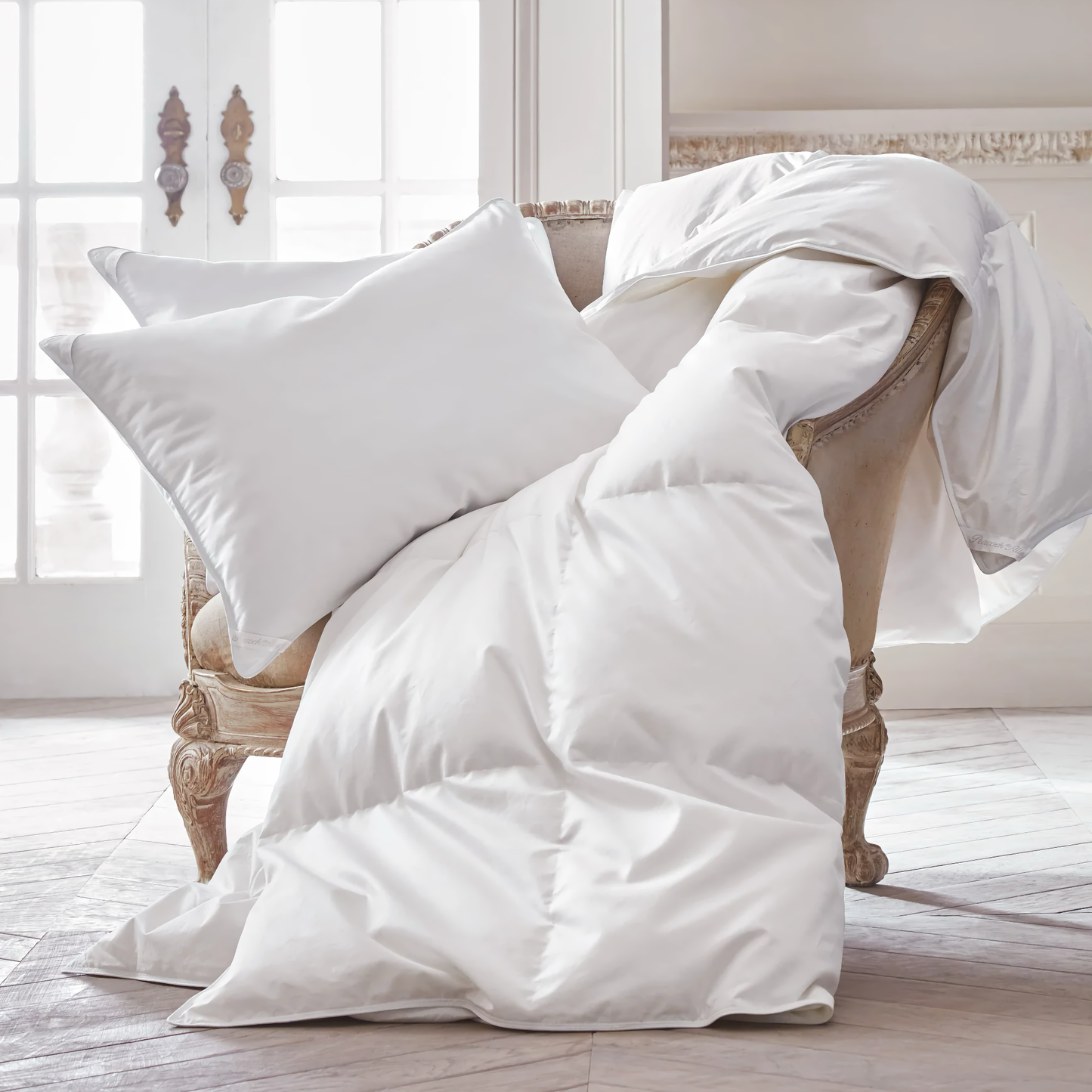 Peacock Alley Canadian White Down 700 Fill Power Duvet Inserts - All-Year Weight