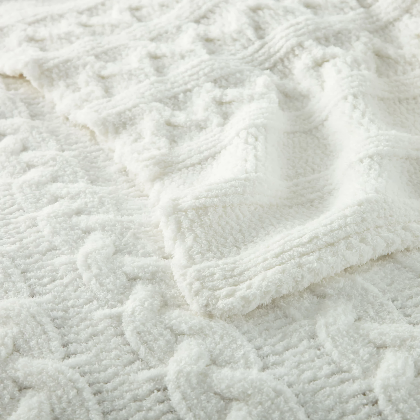 Peacock Alley Cozy Knit Throw - White