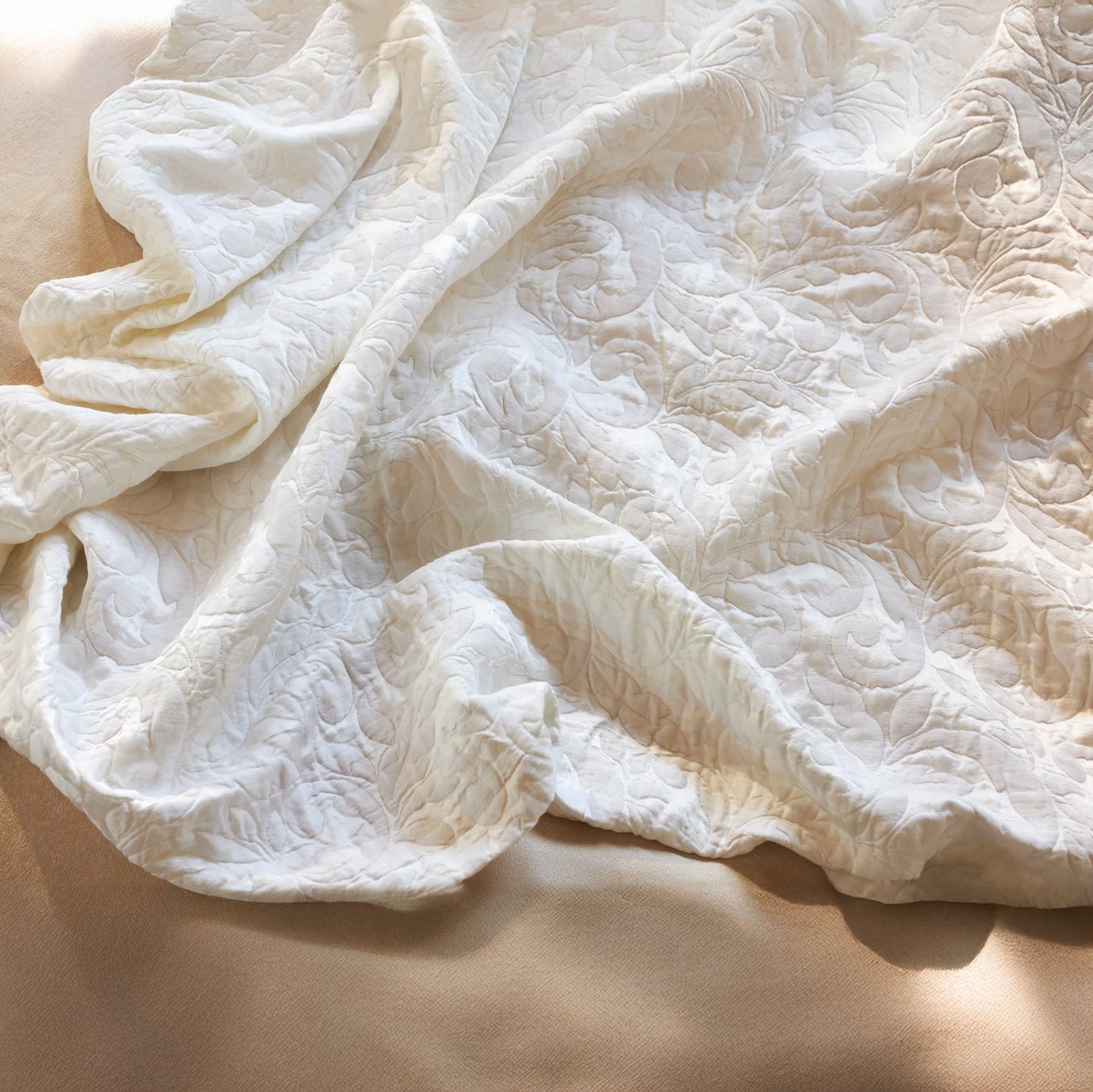 SDH Jasmine Matelasse Bedding - Snow