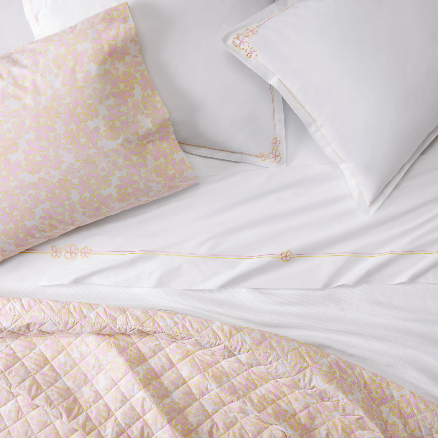 Sferra Fiorina Twin XL Bedding - White/Carnation