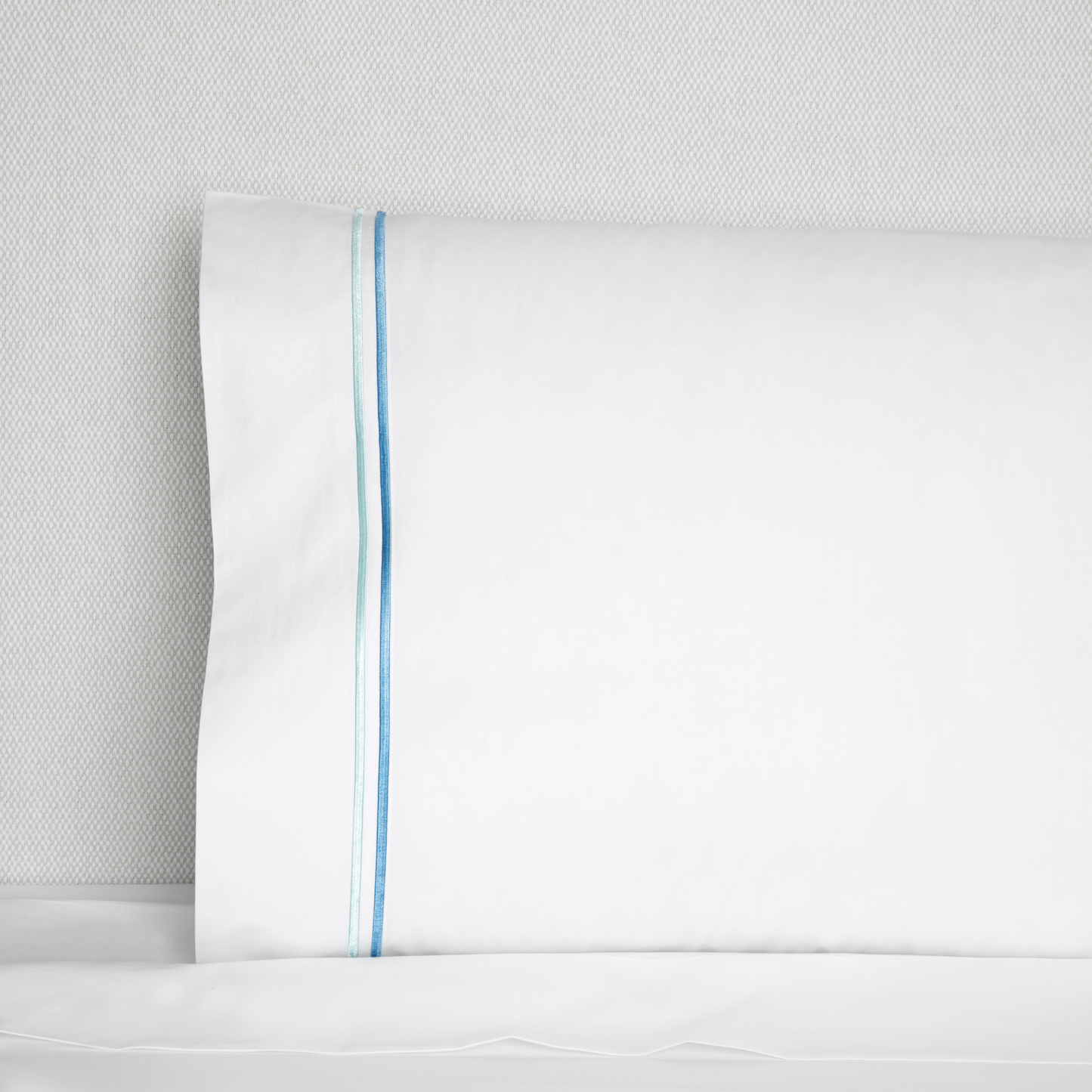 Sferra Tratto Twin XL Bedding - White/Clearwater