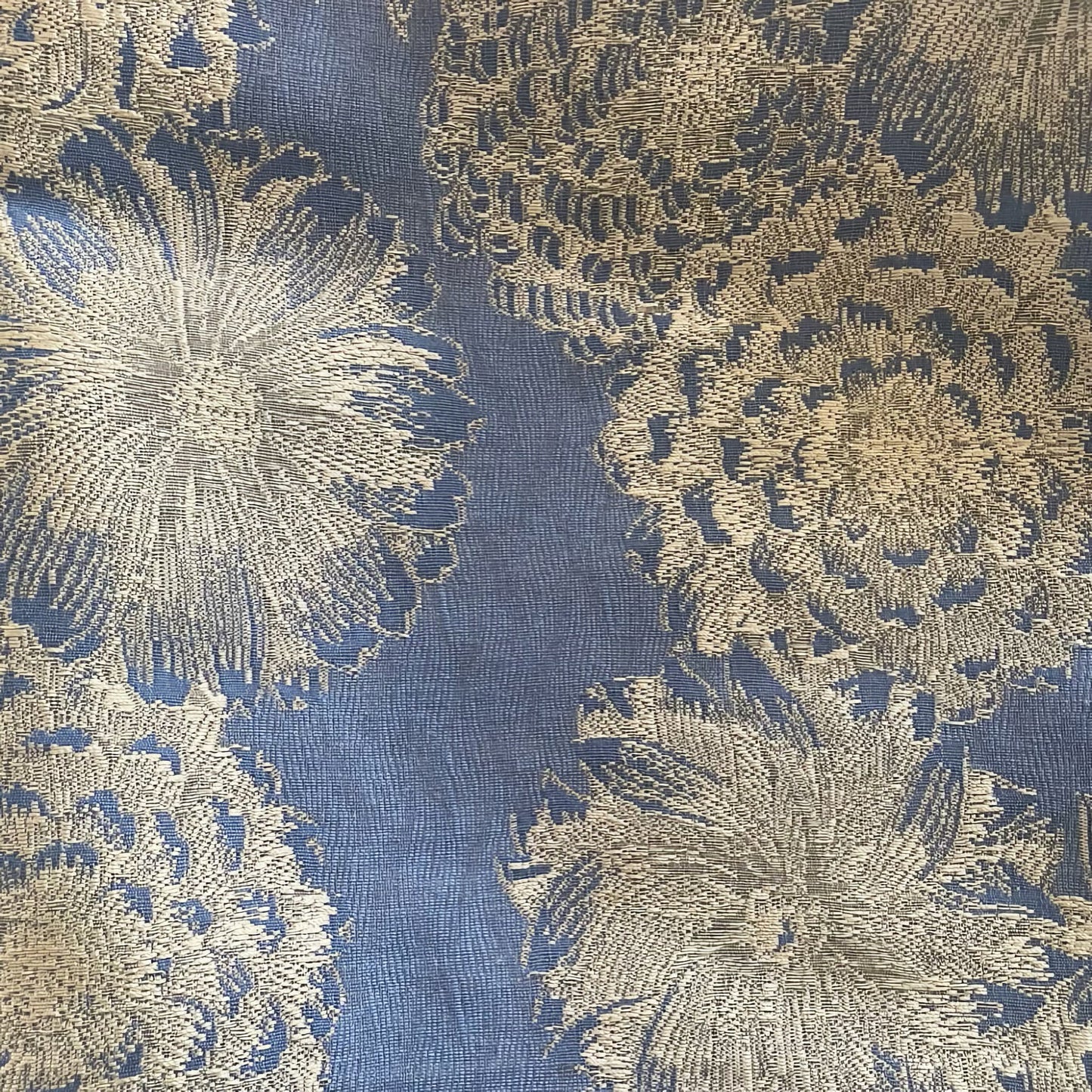 The Met x Ann Gish Chrysanthemum Bedding - Blue