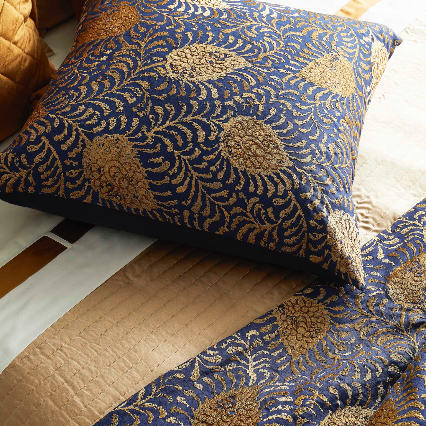 The Met x Ann Gish Kinrande Duvet Cover and Sham - Marine/Gold