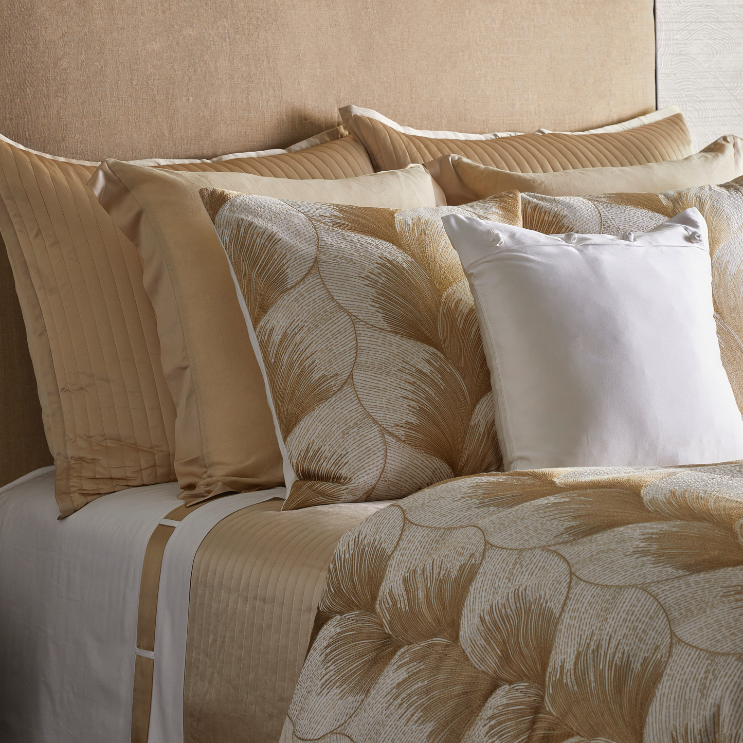 The Met x Ann Gish Lover's Kimono Duvet Cover and Sham - Pumice