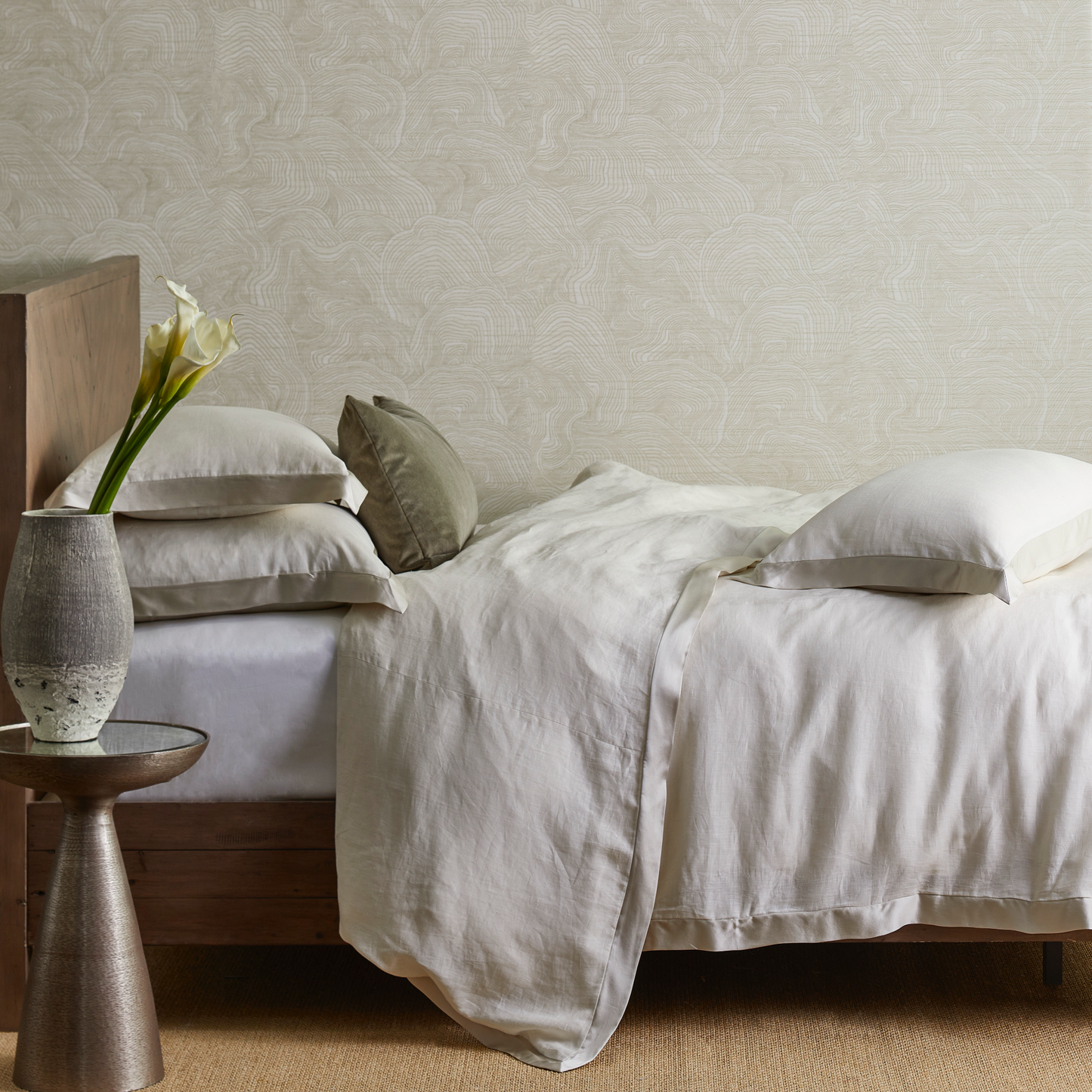 The Met x Ann Gish Lover's Kimono Duvet Cover and Sham - Silver