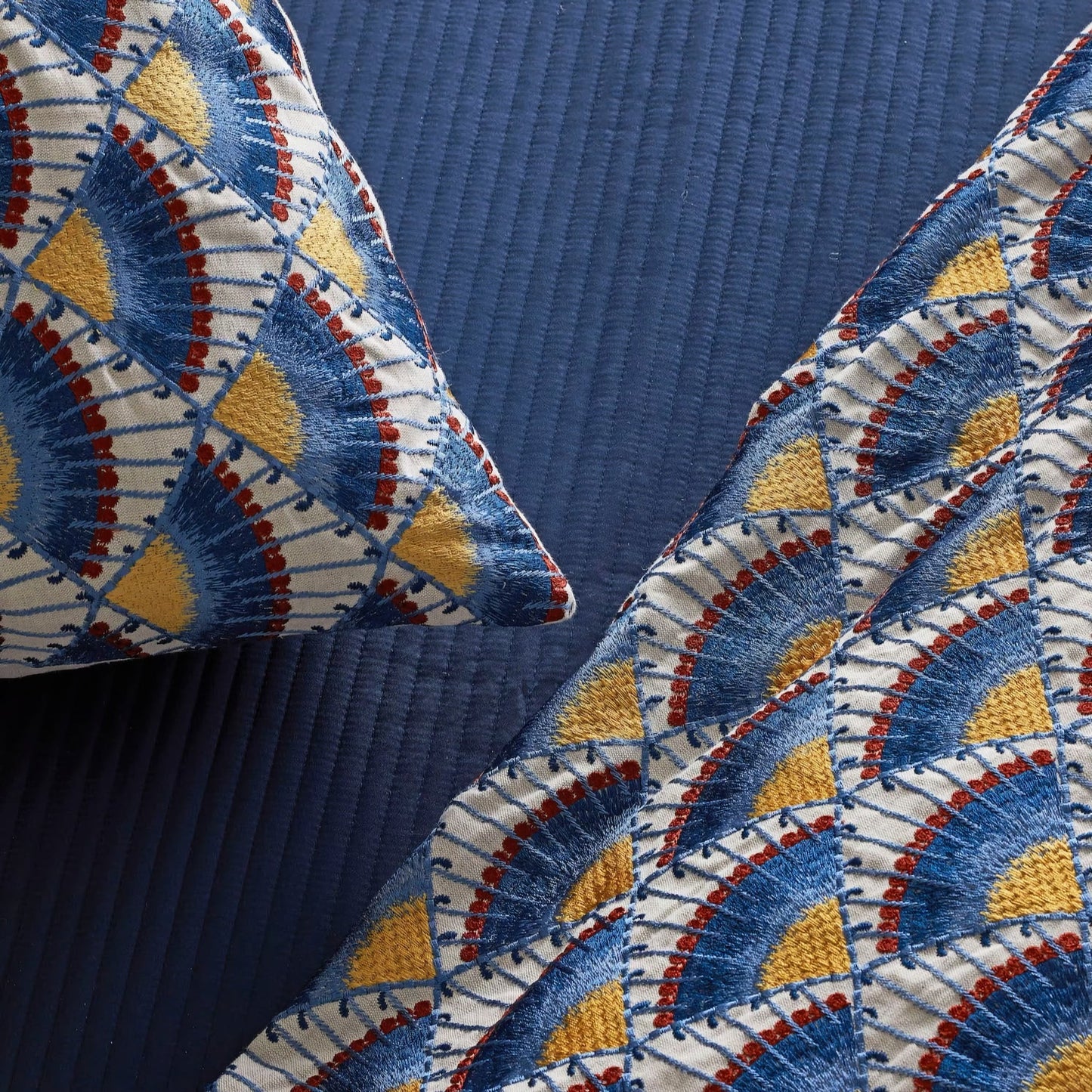 The Met x Ann Gish Maiolica Duvet Cover and Decorative Pillow - Blues