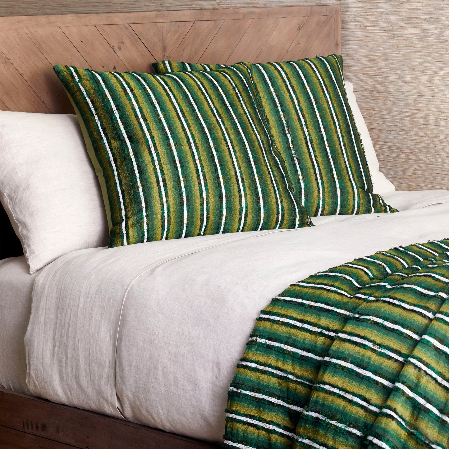 The Met x Ann Gish Pluma Duvet Cover and Decorative Pillow - Green