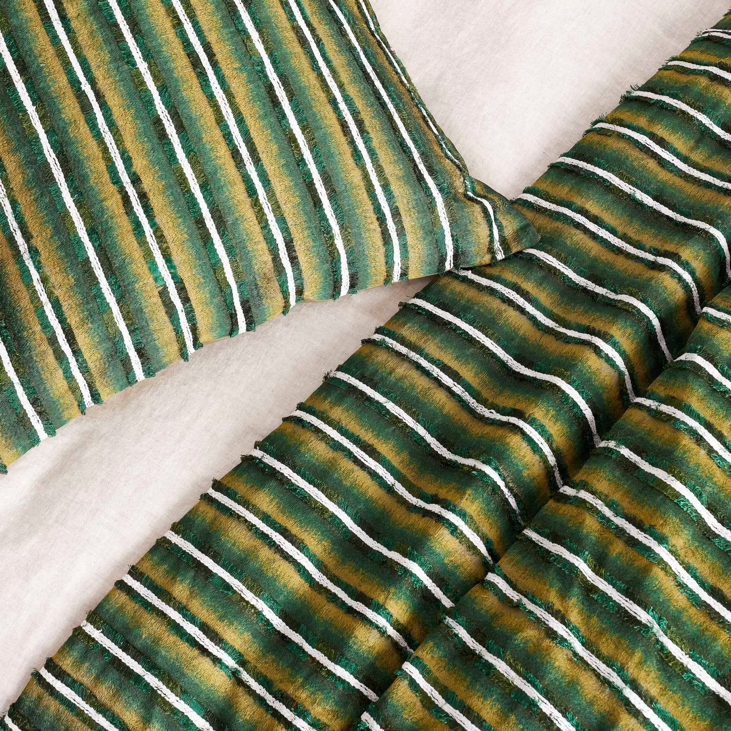 The Met x Ann Gish Pluma Duvet Cover and Decorative Pillow - Green