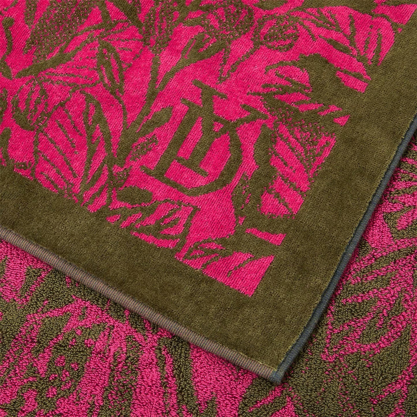 Yves Delorme Sao Beach Towels - Fuchsia