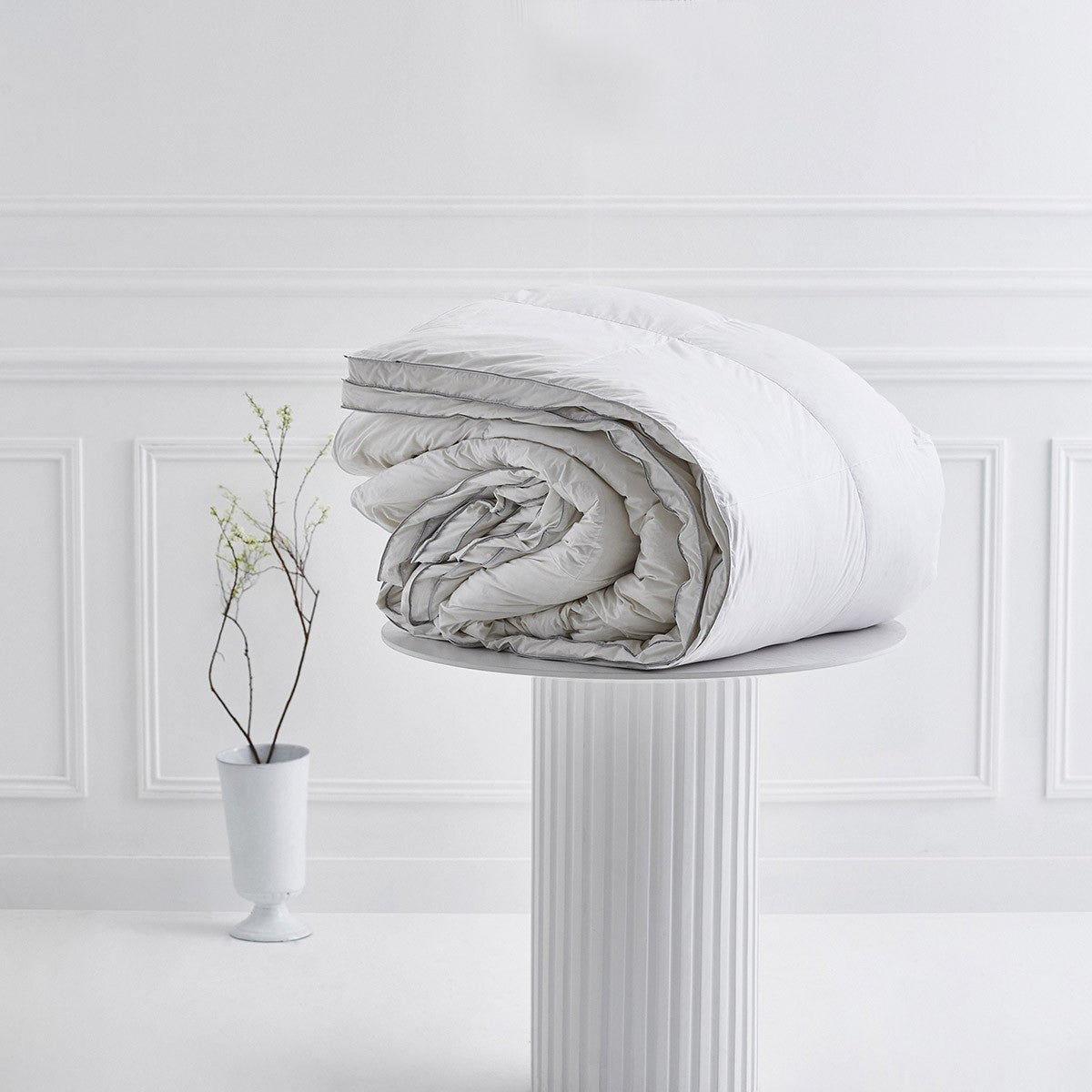 Yves Delorme Down & Feather Prestige Comforter - Winter