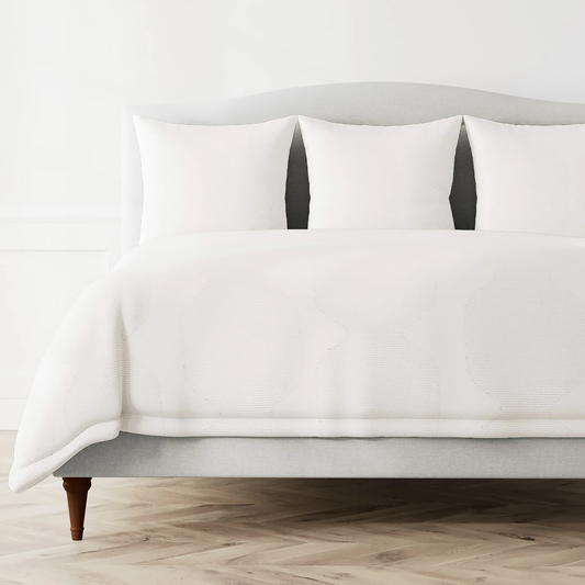 The Met x Ann Gish Lantern Bedding - White/White
